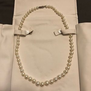 Blue Nile graduated pearls